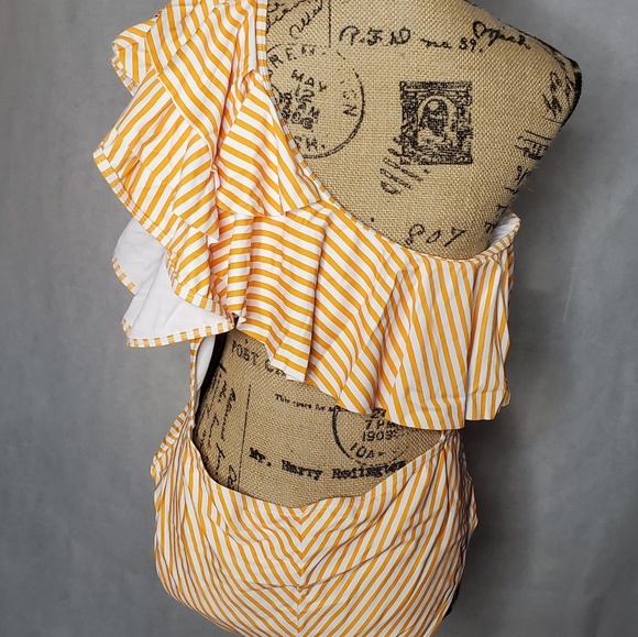 Ruffle Swimsuit- NWOT - Picture 2 of 2